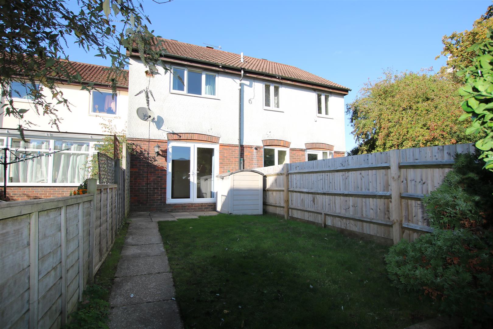 Earlswood Close, Horsham